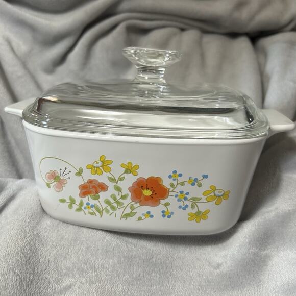 Vintage Corning Ware Wildflower Casserole Dish With Lid 7”x7”x3” USED - Picture 1 of 11